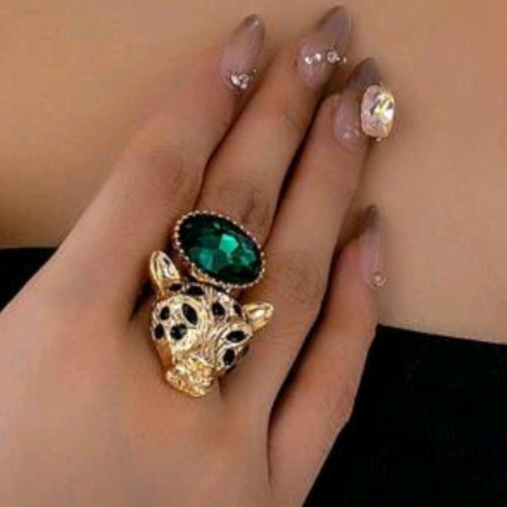 Stunning Gold & Green Rhinestone Leopard Ring Adjustable One Size New!